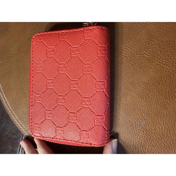 Badgley Mischka Red Textured Wallet with Gold Accent Logo - Picture 2 of 7